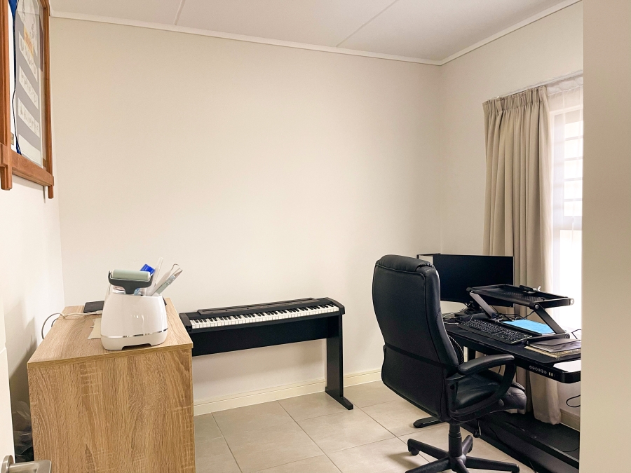 To Let 3 Bedroom Property for Rent in The Huntsman Western Cape